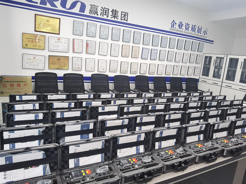 品質(zhì)保證、實力認可！贏潤集團四合一氣體檢測儀用于石油化工企業(yè)！